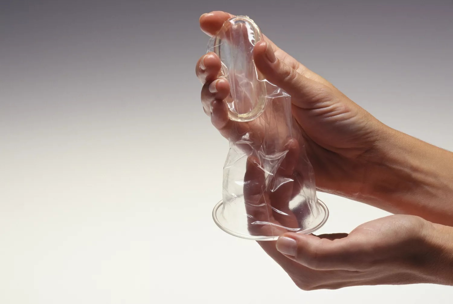 How to use female condom